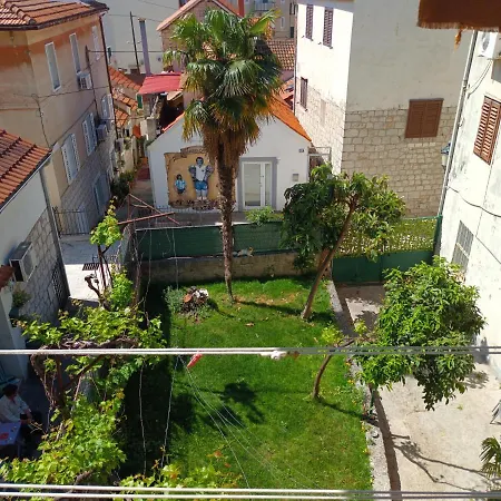 Old Stone House In Historical Area * Split