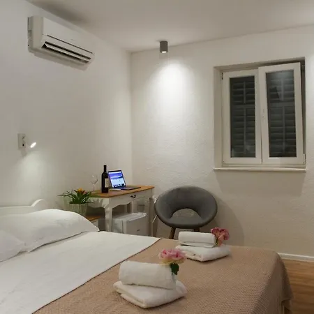 Σπίτι διακοπών Old Stone House In Historical Area *