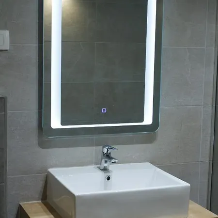 Old Stone House In Historical Area * سبليت